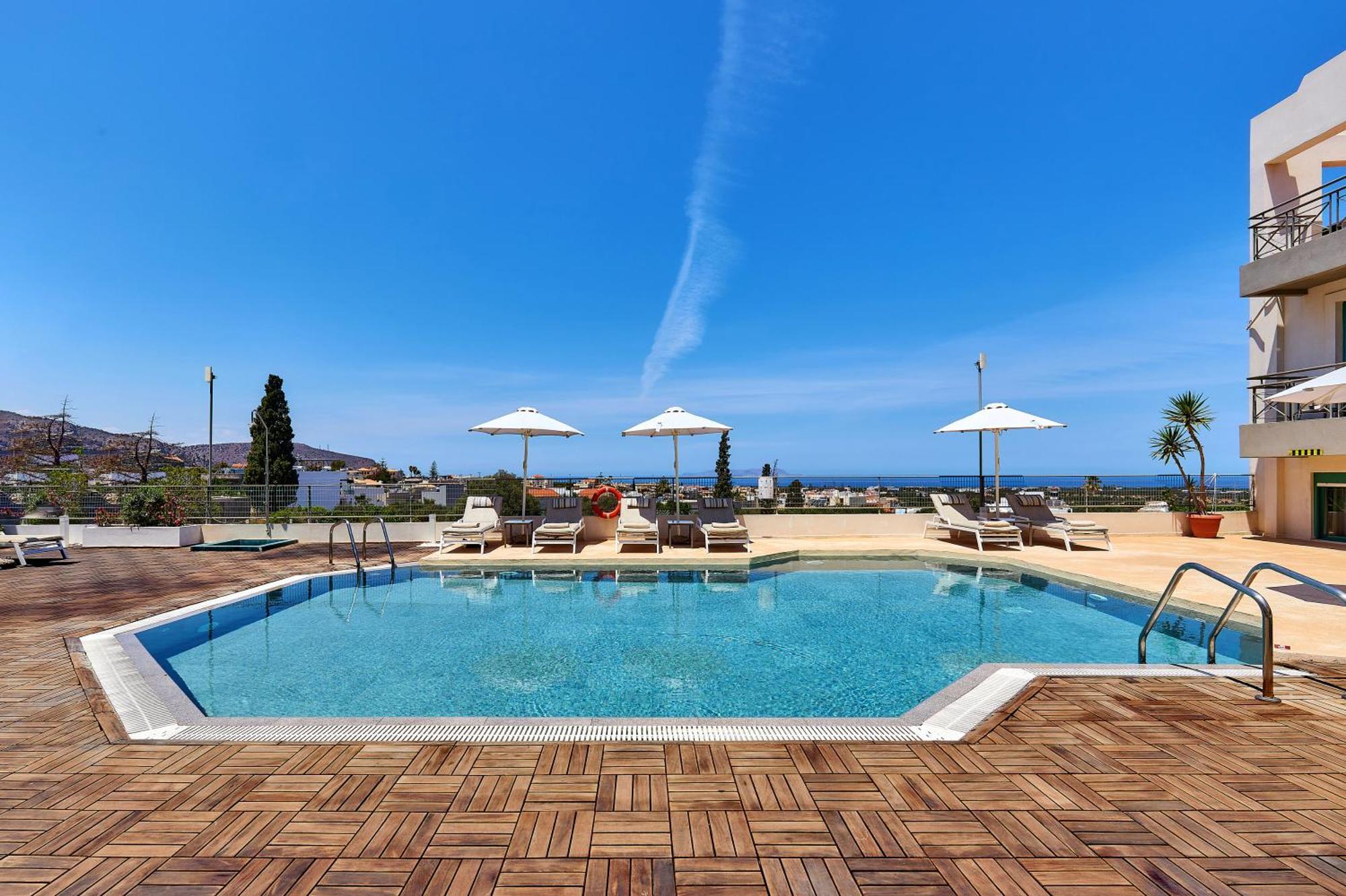 Bella Vista Hotel "By Checkin" Херсонисос Екстериор снимка