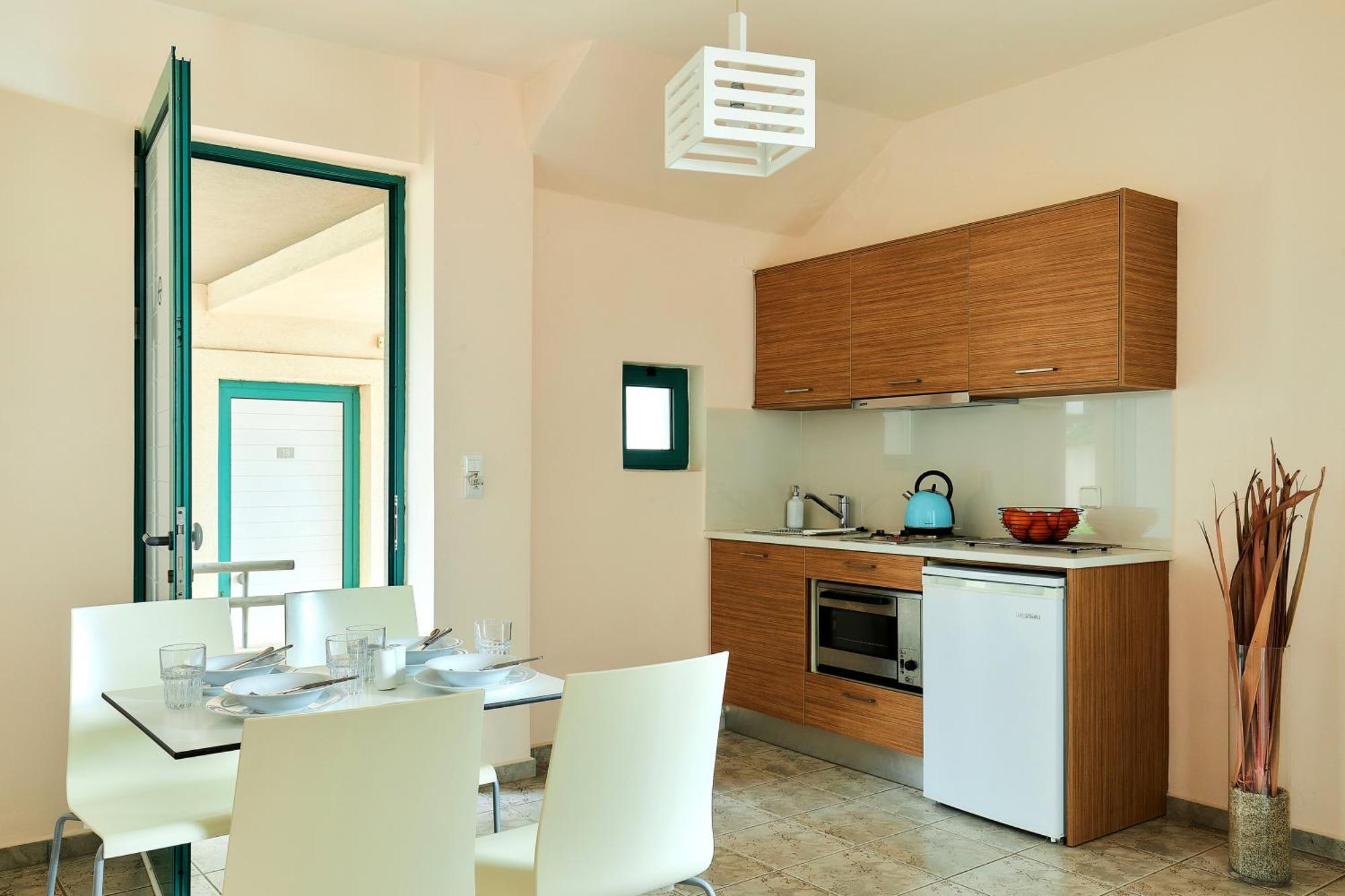 Bella Vista Hotel "By Checkin" Херсонисос Екстериор снимка